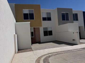 Casa · 122m² · 3 Recámaras · 2 Estacionamientos · Casa - Hacienda El Chichimeco