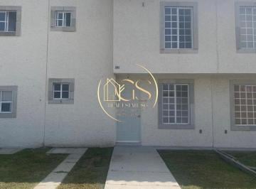 Casa · 136m² · 3 Recámaras · 2 Estacionamientos · Casa en Renta La Cantera Celaya