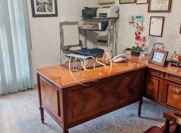 Oficina · 55m² · 1 Estacionamiento · Consultorio en Renta Torre Médica Celaya