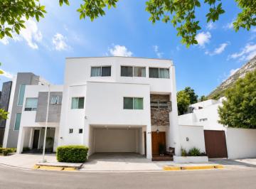 1 · Casa en Venta en Privadas La Huasteca, Santa Catarina