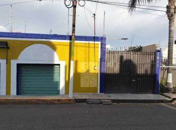 0560f39c8f31f2740bcb534440de897aea41bd4f501f432203287989c3cc50c0 · "Oportunidad Para Inversionistas" Casa Sobre Av Principal