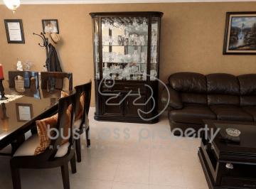 Casa · 190m² · 3 Recámaras · 2 Estacionamientos · Frac Parque Esmeralda