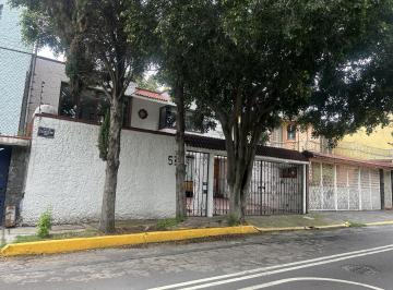 Casa · 220m² · 4 Recámaras · 2 Estacionamientos · Casa en Fraccionamiento Cerrado con Vigilancia 4 Recamaras.
