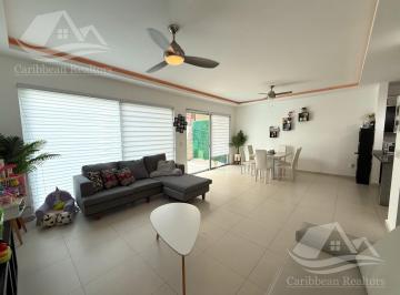 Casa · 240m² · 3 Recámaras · 3 Estacionamientos · Casa en Venta en Palmaris Cancun