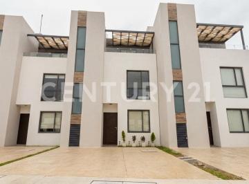 Casa · 133m² · 3 Recámaras · 2 Estacionamientos · Casa en Venta, Totalmente Amueblada y Equipada en Bali 2, Playa del Carmen