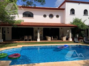 Casa · 600m² · 5 Recámaras · Casa en Venta en Campestre Cancun