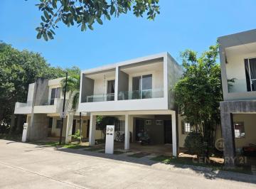 Casa · 120m² · 3 Recámaras · 2 Estacionamientos · En Venta Casa 3 Recamaras Sin Muebles, Selvanova, Playa del Carmen P4463