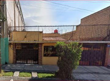 Casa de 3 habitaciones, Azcapotzalco · Venta de Casa en Cdmx Col Claveria Azcapozalco