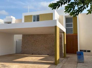 Casa en condominio de 4 habitaciones, Conkal · Residencia 4 Recámaras + Cuarto Servicio en Venta (1 en Planta Baja)