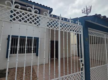 Casa de 3 habitaciones, Centro · Casa en Nances 2