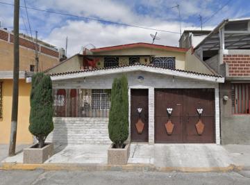 Casa de 3 habitaciones, Ecatepec de Morelos · Casa de 168 m² con 3 Recámaras en Venta en Jardines de Morelos