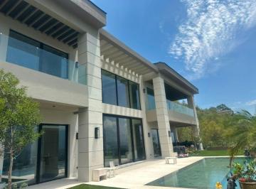 Casa de 5 habitaciones, Santiago · Casa Venta Equipada Acabados Premium Importados Vistas Las Misiones Santiago Nl