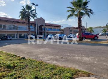 Local comercial · 45ha · 126 Estacionamientos · Renta Local Comercial 2o. Piso 45 m² Plaza Cristalinas, Carretera Nacional Santiago Nuevo León - (4