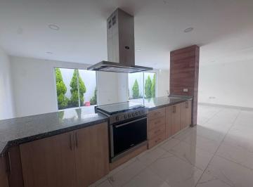 Casa · 343m² · 4 Recámaras · 2 Estacionamientos · Casa en Renta en Lomas de Angelopolis III, Parque Sinaloa