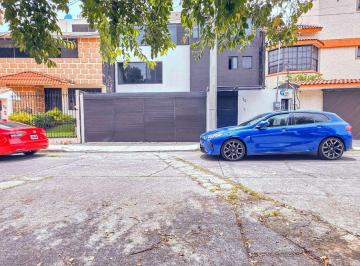 Casa de 4 habitaciones, Naucalpan de Juárez · Con Elevador y Calle con Vigilancia