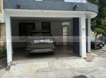 Casa · 105m² · 2 Recámaras · 1 Estacionamiento · Casa en Venta en Villas de La Hacienda