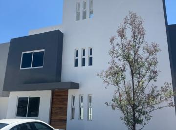 Casa en condominio · 190m² · 3 Recámaras · 2 Estacionamientos · Casa en Venta en Grand Juriquilla Esm - (4)
