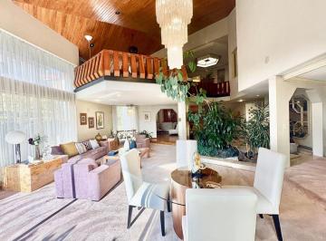 b05683df17431a9d05485623440a76217b701075e389e27c71c71ced3b125bd1 · Bosques de Las Lomas Casa en Venta