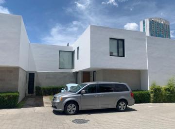 Casa en condominio de 3 habitaciones, Querétaro · Casa en Renta en Residencial Dos Cantos Juriquilla Santa Fe Queretaro