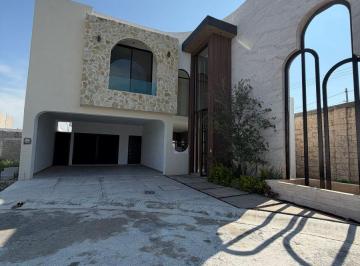 Casa de 3 habitaciones, Saltillo · Hermosa Casa en Venta en La Escondida Residencial Al Norte de Saltillo