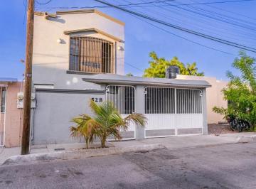 Casa de 3 habitaciones, La Paz · Casa en Venta | Puesta del Sol, La Paz, B. C. s.