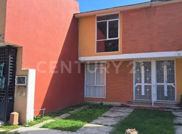 Dúplex · 67m² · 2 Recámaras · 1 Estacionamiento · Venta Casa Duplex Hacienda Las Fuentes Puebla 11392