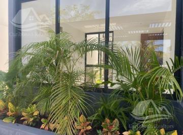 Casa · 293m² · 4 Recámaras · Casa en Venta en Rio Cancun