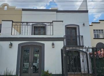 Casa de 3 habitaciones, Pachuca · Casa de 3 Niveles en Renta, Pachuca