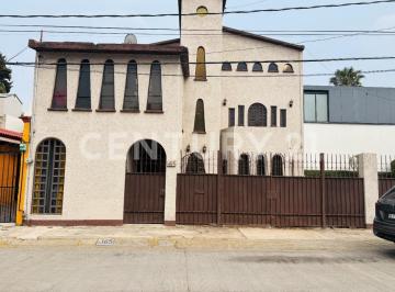 Casa · 268m² · 6 Recámaras · 4 Estacionamientos · Venta Casa Los Pastores Naucalpan 11397