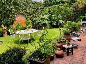 Casa de 3 habitaciones, Naucalpan de Juárez · Casa en Fuente de Las Flores | Jardines, 5 Estacionamientos y Gran Potencial