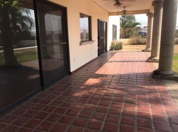 Casa de 3 habitaciones, Cuernavaca · Casa en Renta en Palmira