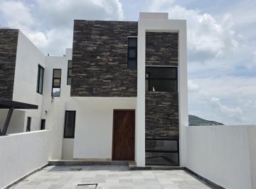 Casa · 130m² · 3 Recámaras · 2 Estacionamientos · Casa en Venta Eucalipto Fraccionamiento Privado con Área Verde, Cancha de Futbol