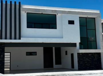 Casa de 4 habitaciones, Saltillo · Casa en Venta con 4 Recámaras en Rincón de Los Encinos