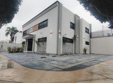 Oficina · 550m² · 12 Estacionamientos · Consultorios en Renta en Col. Vallarta Poniente, Guadalajara