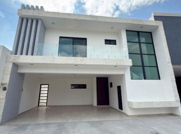 Casa de 3 habitaciones, Saltillo · Casa en Venta con 3 Recámaras en Rincón de Los Encinos