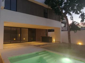 Casa en condominio de 5 habitaciones, Mérida · Residencia 5 Recámaras en Mérida en Club de Golf