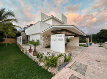 Casa de 5 habitaciones, Benito Juárez · Casa de Lujo en Venta en Lagos del Sol, Cancún 5 Recámaras | Alberca Privada | 490.52 m² de Const.