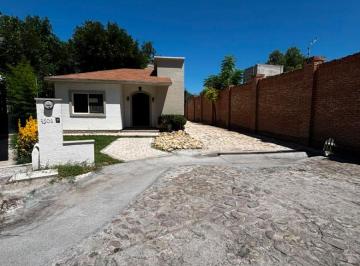 Casa de 4 habitaciones, Saltillo · Casa en Venta en San Alberto