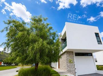 Casa Venta de 3 habitaciones · Casa Nueva Venta Esquina en El Eden Santa Anita