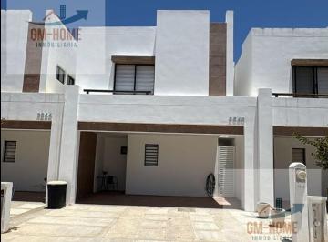 Casa · 3 Recámaras · 2 Estacionamientos · Casa - Fraccionamiento Sábalo Cerritos
