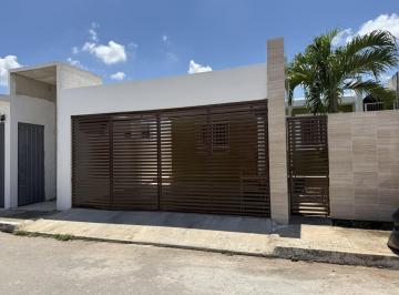 Casa · 128m² · 2 Recámaras · 2 Estacionamientos · Casa de Una Planta en Venta | 2 Recámaras y Cochera Techada Real Montejo