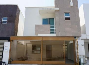 Casa de 3 habitaciones, Monterrey · Casa en Renta en Residencial de La Sierra – Carretera Nacional