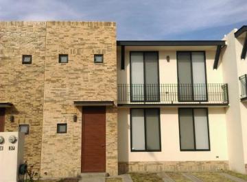Casa en condominio · 143m² · 3 Recámaras · 2 Estacionamientos · Casa en Venta en Puerta de Piedra, El Pueblito, Corregidora
