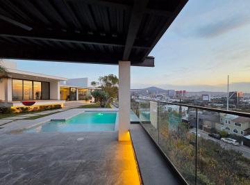 0d5e2a8332112755e88eaf92ef258b000297dc28a56a224cf3d56ab0948e4849 · Casa Venta Queretaro Pedregal de Vista Hermosa