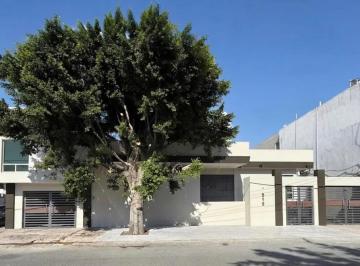 1 · Casa en Venta en La Linda Vista, Guadalupe