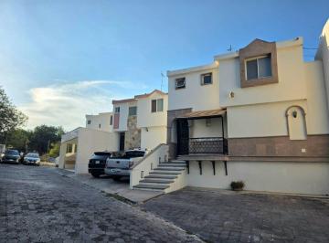 Casa de 3 habitaciones, Monterrey · Casa Amueblada en Renta Cumbres 6.º Sector | Cerca de Plaza Cumbres