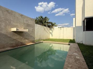 Casa de 4 habitaciones, Mérida · Casa en Renta en Cholul, Mérida con 4 Habitaciones