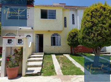 Casa · 3 Recámaras · 1 Estacionamiento · Casa en Renta Amueblada con Tres Recamaras en Acuitlapilco, Tlaxcala