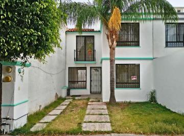 Casa de 3 habitaciones, León · Casa en Venta Campo Viña - Frenta a Delta - Zona Sur