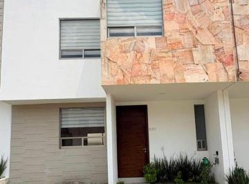 Casa de 3 habitaciones, Zempoala · Casa en Venta en Residencial La Reserva La Priva Cuenta con Alberca y Salon de Fiesta